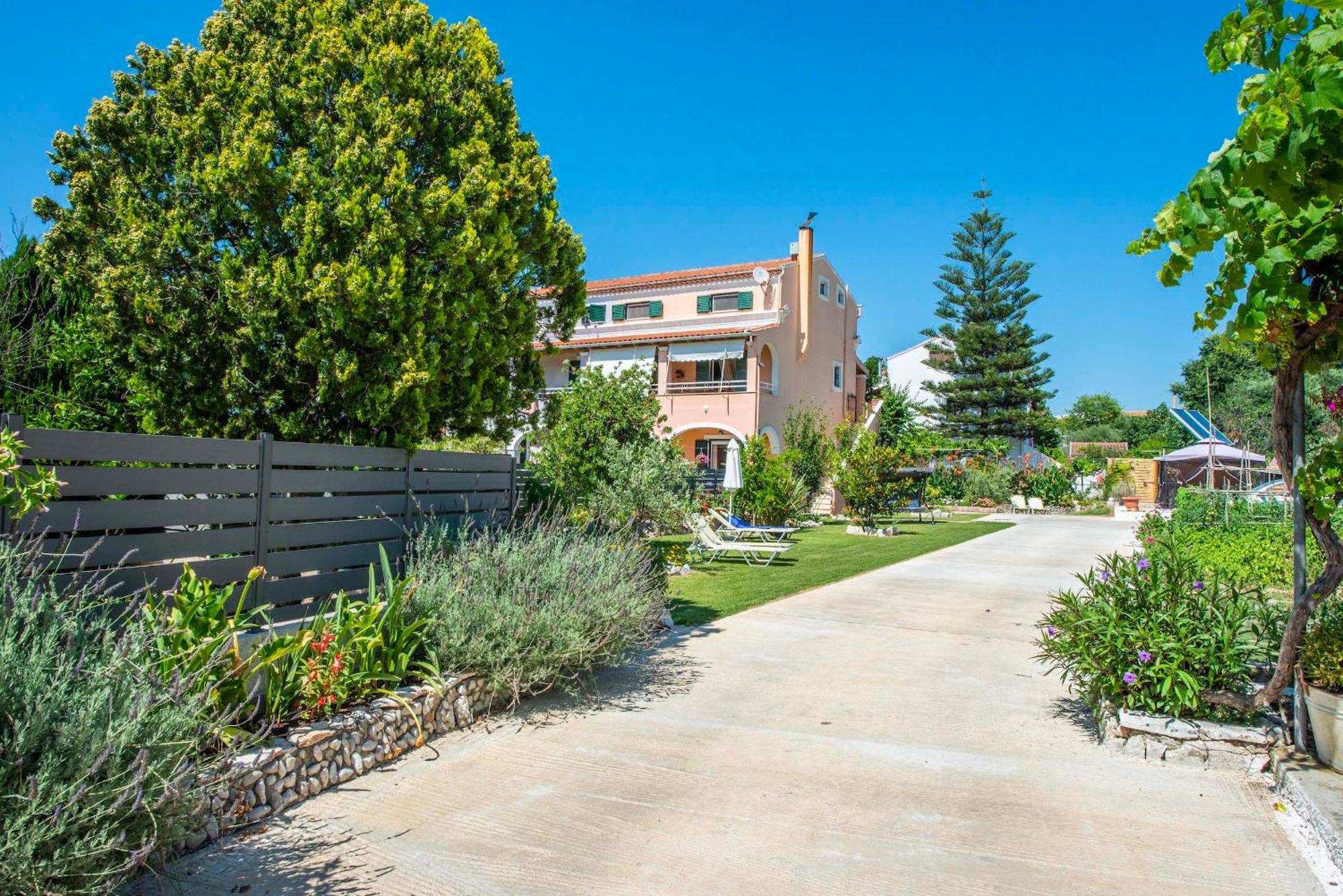 אצ'ארבי Zoe Boutique Apartment מראה חיצוני תמונה